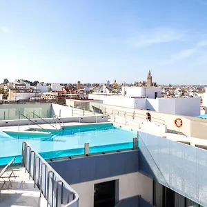 Macià Kubb Otel